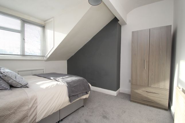 Room to rent in Gilpin Street, Leeds