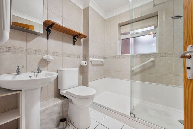 34 Sheerwater Close, Warrington photo 4