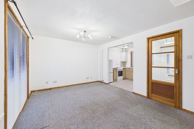 28, Muirfield Place, Kilwinning photo 4