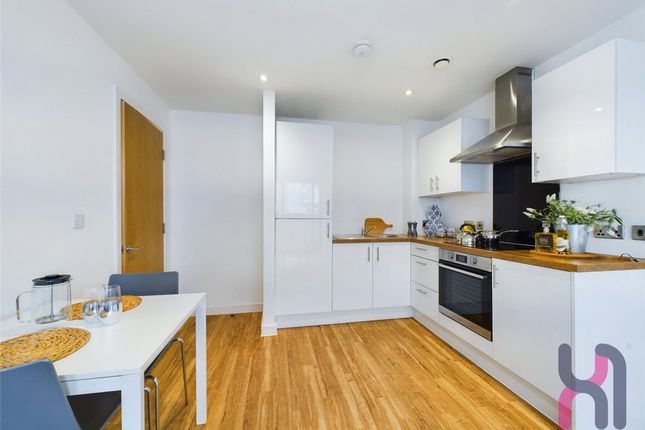 903A Manchester Waters, 1 Pomona Strand, Manchester photo 4
