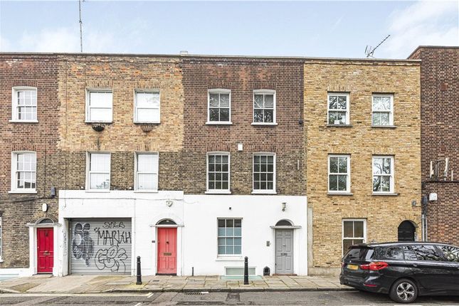 Terraced house for sale in Buttesland Street, London, UK