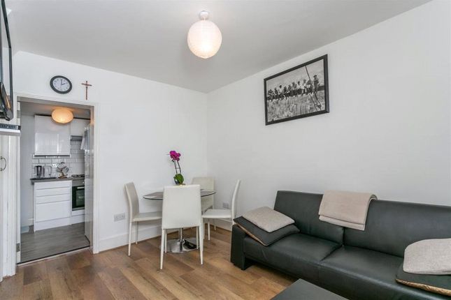 25, Rosedene Terrace, Leyton, London photo 2