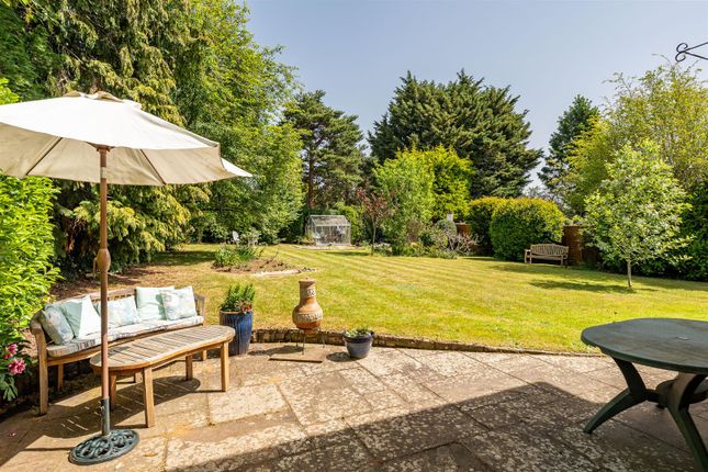 14, Carleton Rise, Welwyn photo 2