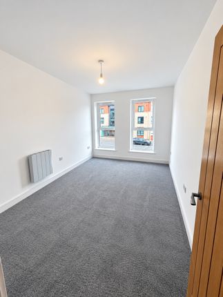 Flat 2, Burton On Trent photo 4
