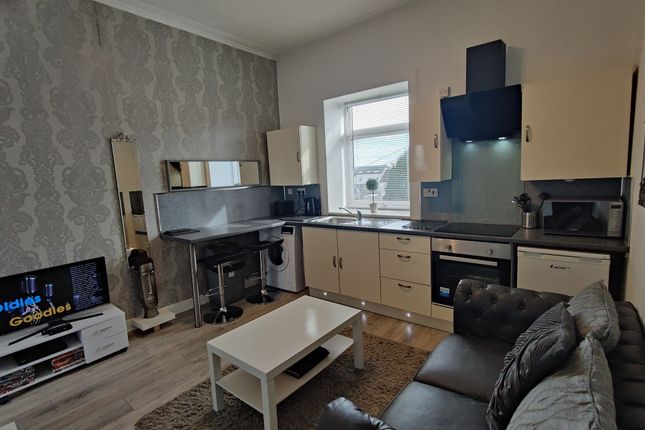 17a Gladston Ave, Mary Street, Dunoon photo 5