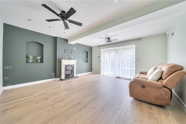 11, Salmon Drive, Eastleigh photo 2