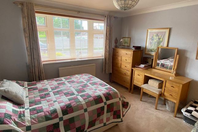 Bungalow for sale in Hilltop Road, Twyford, Reading
