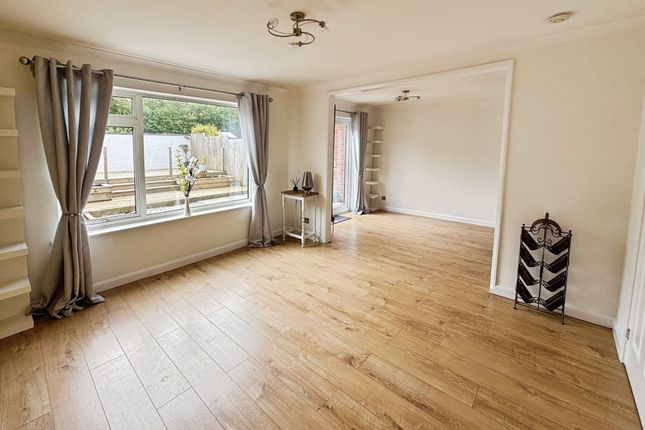 21 Lower Park Drive, Plymouth Devon, Devon photo 3