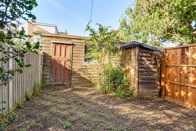 Leigham Court Drive, Leigh-on-Sea photo 4