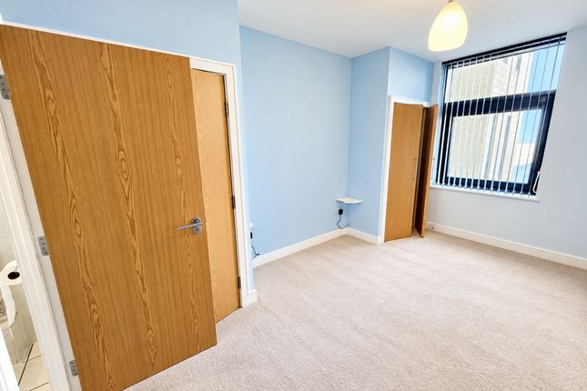 Flat 28, 55 Cliff Road, Plymouth photo 5