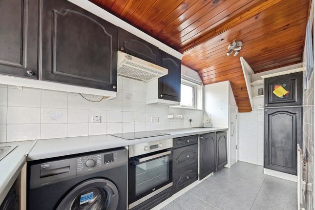 8, Galloway Road, Airdrie photo 3