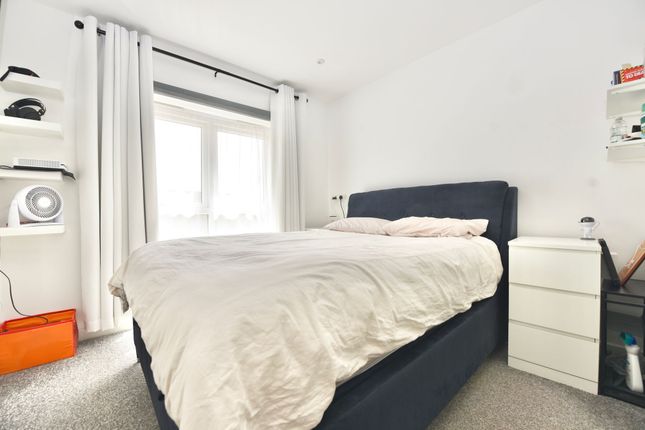 54 Linton Close, St. Neots photo 4