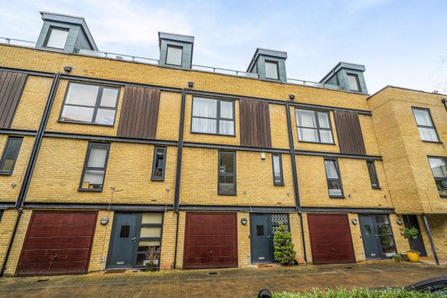 20, Chiltonian Mews, London photo 2