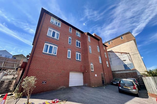 1-bed flat on 35, Norwich Road, Bournemouth, £80,000