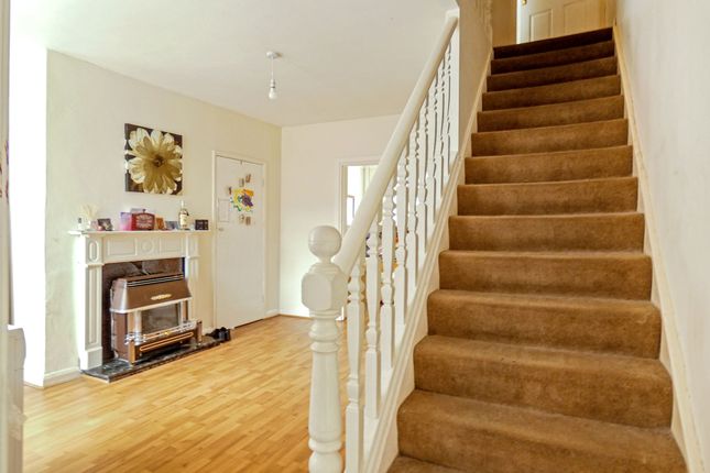 8, Hawthorn Road, Ashington photo 3