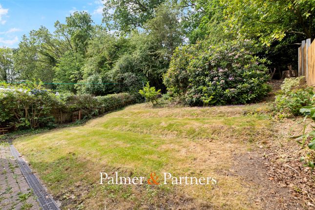 18, Barnfield Road, Colchester photo 4