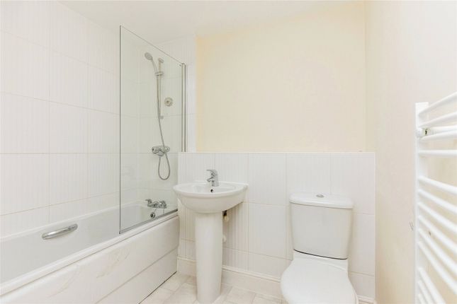 Flat for sale in Merchant Square, Portishead, Bristol, Somerset