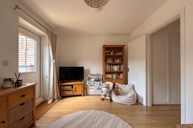 8 Sixpence Drive, North Petherton, Somerset photo 4