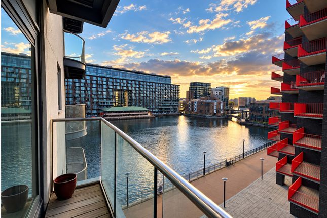 Flat 132, 41 Millharbour, London photo 4
