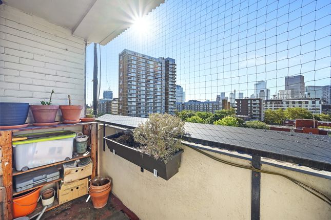 Flat for sale in Galway House, Radnor Street, London