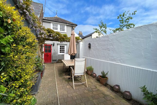 Thumbnail Cottage for sale in West Street, Deal
