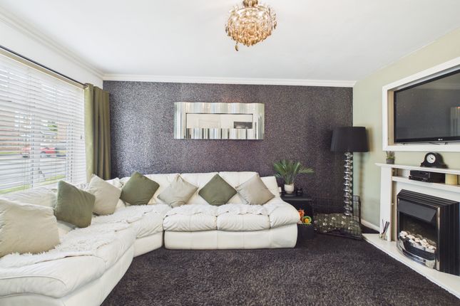 61 Higherness Way, Coatbridge photo 2