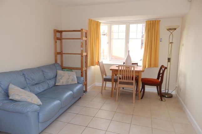 44, Sails Drive, York photo 2