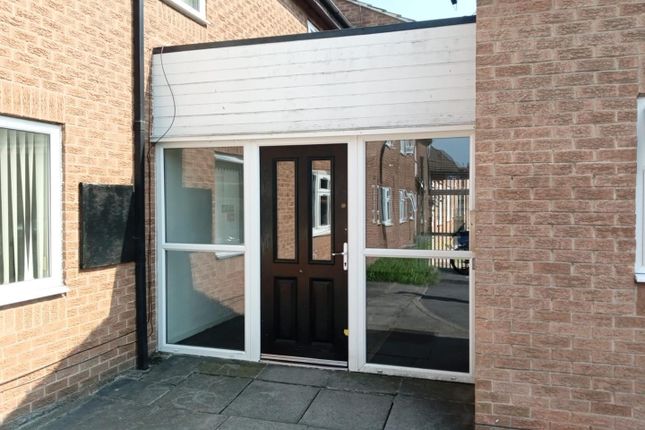 Flat for sale in St. Lukes Court, Chestnut Avenue, Willerby, Hull