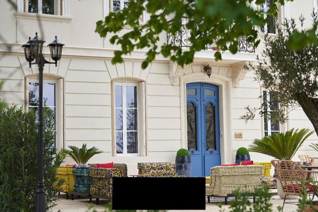 Hotel/guest house for sale in Ste Croix Du Mont, Gironde (Bordeaux Area), Nouvelle-Aquitaine