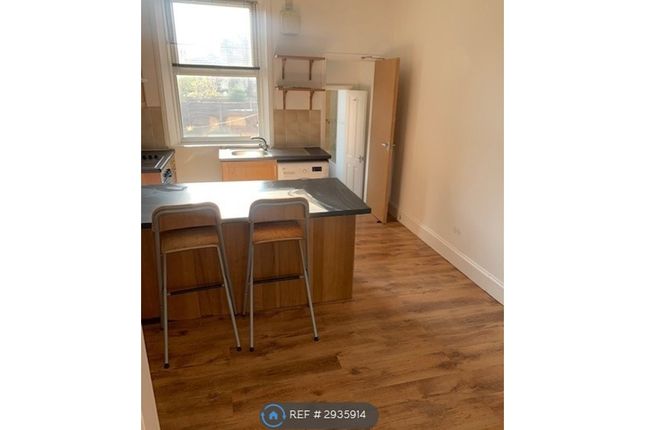 A Wycliffe Road, Urmston, Manchester photo 4