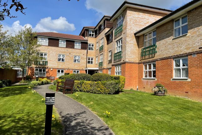 Flat for sale in Station Close, Potters Bar