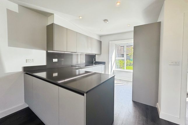 1, Brickyard Close, Manchester photo 4