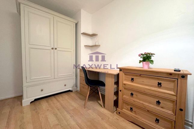 452, Teviot Street, London photo 4