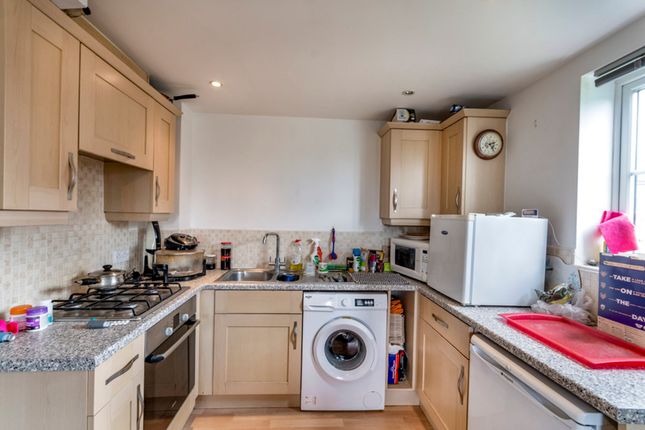 70 Waterfields, Retford photo 2