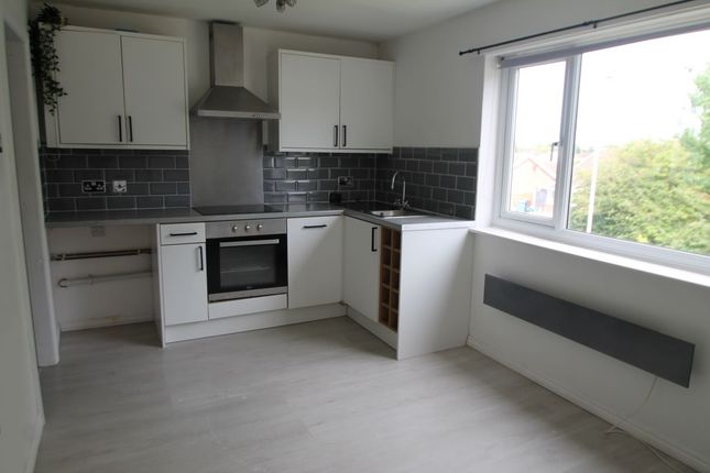 19, Lon Ceiriog, Prestatyn photo 2