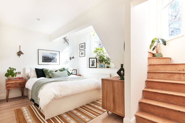 Flat for sale in Colville Road, Notting Hill, London