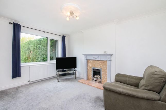 32, Carron Crescent, York photo 2