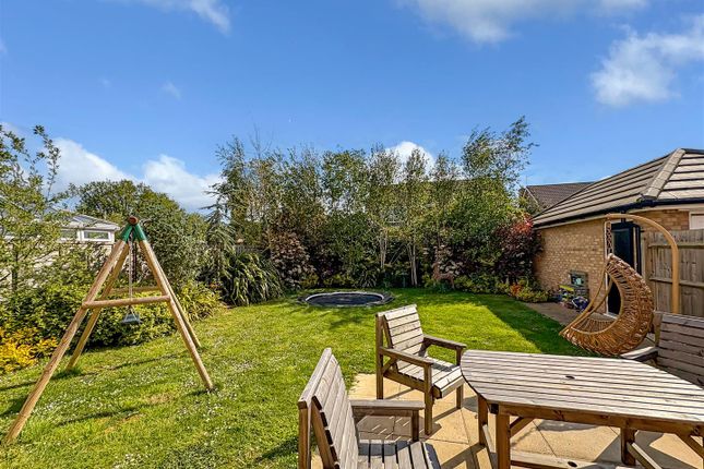6, Langford Close, Littlehampton photo 2