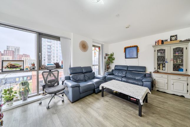 Flat 47, Marathon House, 33, Olympic Way, Wembley photo 4