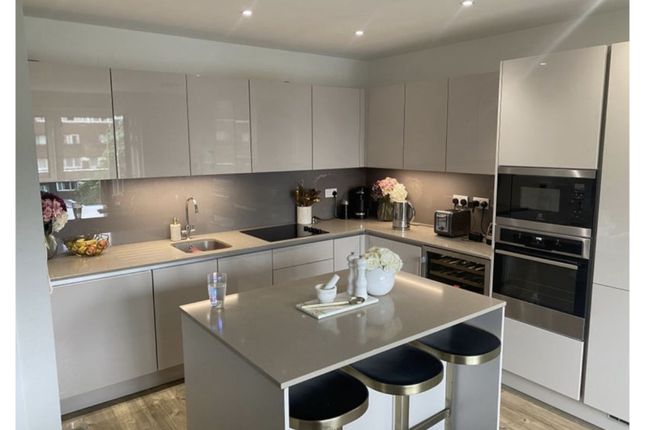 3-bed flat on Flat 17/Gothenburg Court, Bailey Street, London, £650,000