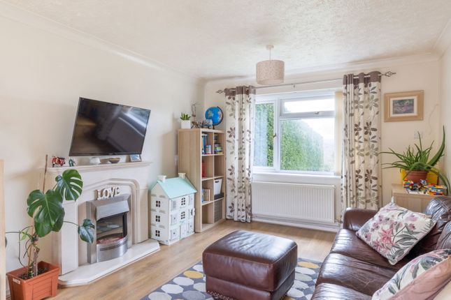 12, Dove Road, Tonbridge photo 2