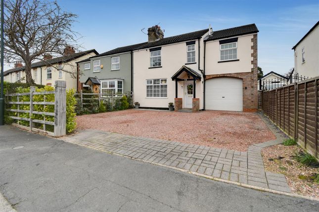 4-bed house on 13, Laburnum Avenue, Waltham, £370,000