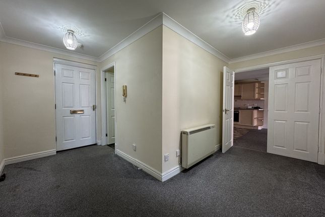 Flat 80, Victoria Mansions Navigation Way, Preston photo 2