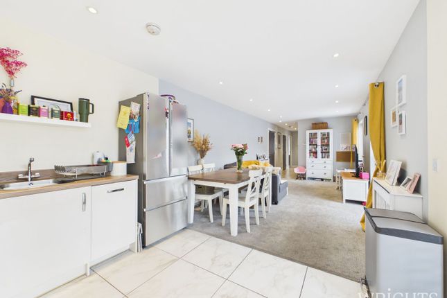 41 Duchess Court, Queens Avenue, Welwyn Garden City photo 4