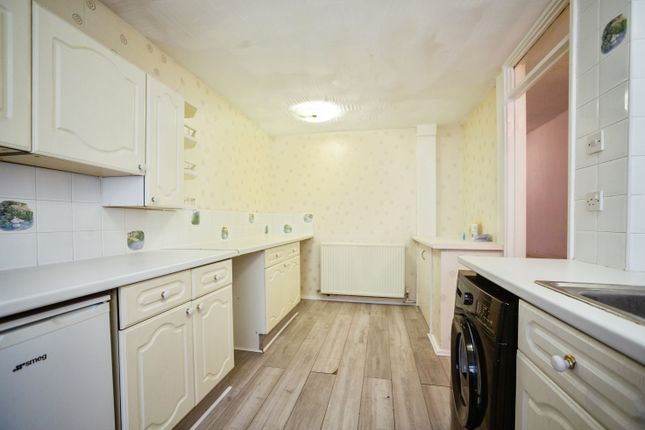 296, Phoenix Place, Dartford photo 2