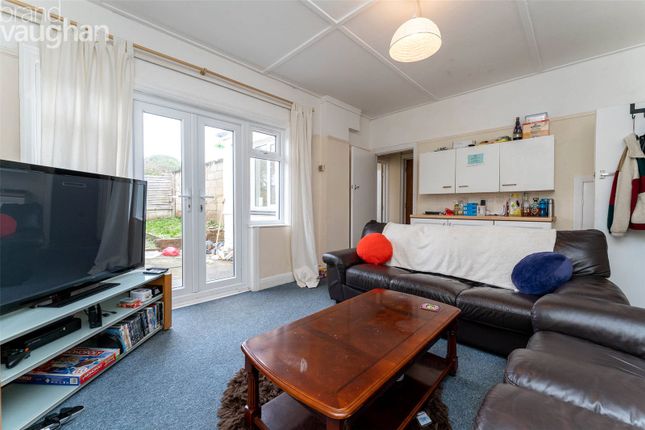 End terrace house to rent in Crayford Road, Brighton