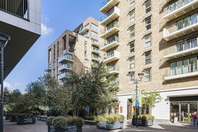 1-bed flat on Flat 401, Cottam House, 305 Kidbrooke Park Road, London, £275,000