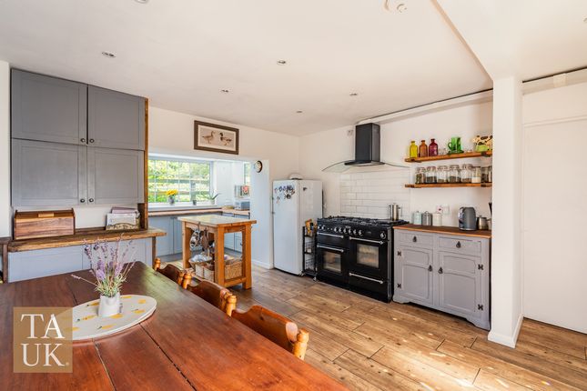 Ffordd Cottage, Milwr Road, Holywell photo 4