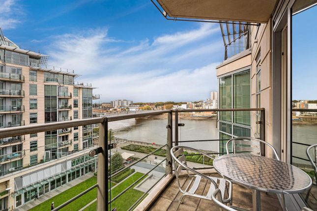 Thumbnail Flat to rent in Battersea Reach, Wandsworth