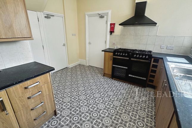Room 7, 1, Western Road, Bedfordshire photo 4